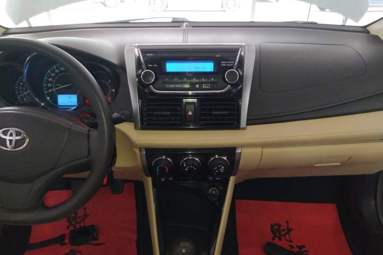 Used Toyota Vios 2014 1.5L Manual ZhiZhen Edition Audio And AC Panel