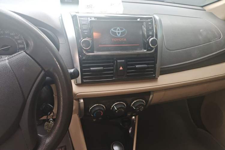 Used Toyota Vios 2014 1.5L Automatic ZhiZhen Edition Audio And AC Panel