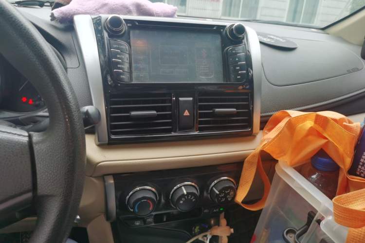 Used Toyota Vios 2014 1.5L Manual ZhiZhen Edition Audio And AC Panel
