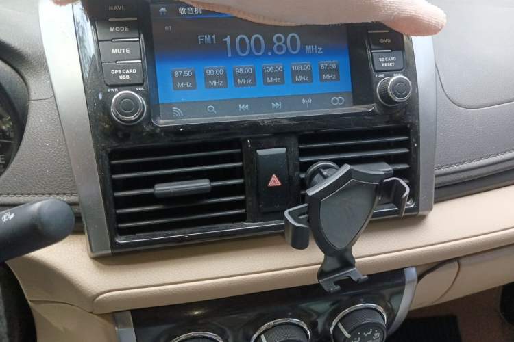 Used Toyota Vios 2014 1.3L Automatic Standard Edition Audio And AC Panel