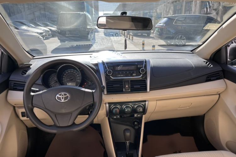 Used Toyota Vios 2014 1.5L Automatic ZhiZhen Edition Audio And AC Panel