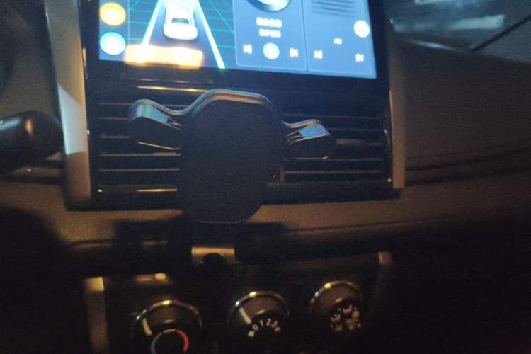 Used Toyota Vios 2014 1.3L Automatic Standard Edition Audio And AC Panel