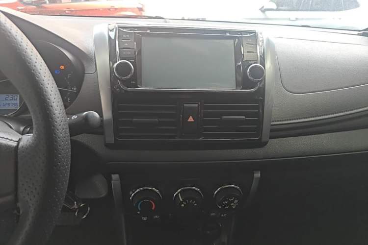 Used Toyota Vios 2014 1.5L Automatic ZhiZhen Edition Audio And AC Panel