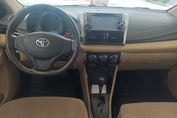 Used Toyota Vios 2014 1.5L Automatic ZhiZhen Edition Center Console