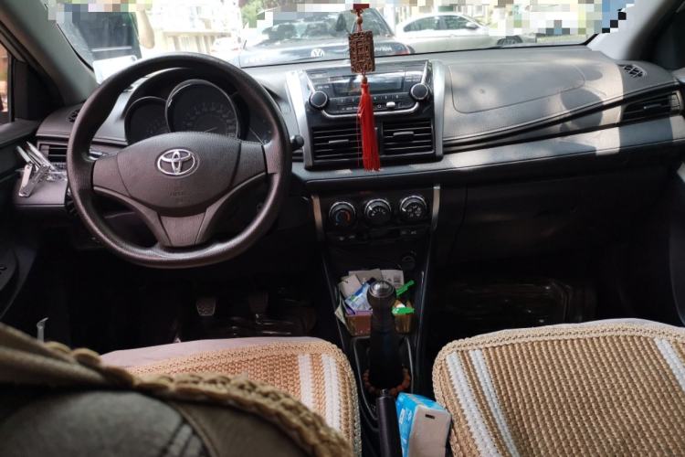 Used Toyota Vios 2014 1.5L Manual ZhiZhen Edition Center Console