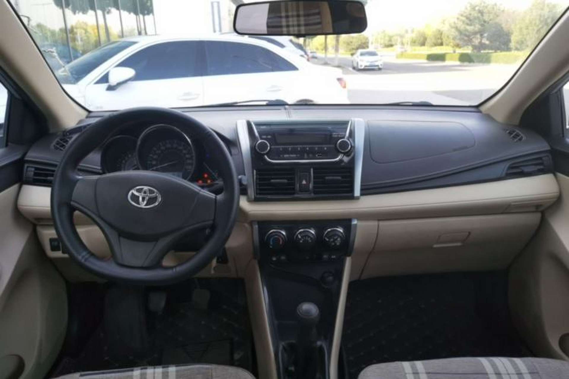 Used Toyota Vios 2014 1.5L Manual ZhiZhen Edition Center Console