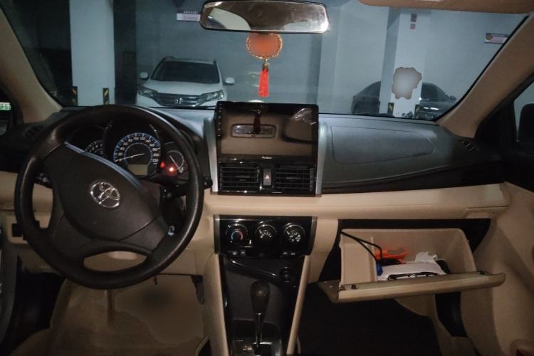 Used Toyota Vios 2014 1.5L Automatic ZhiZhen Edition Center Console