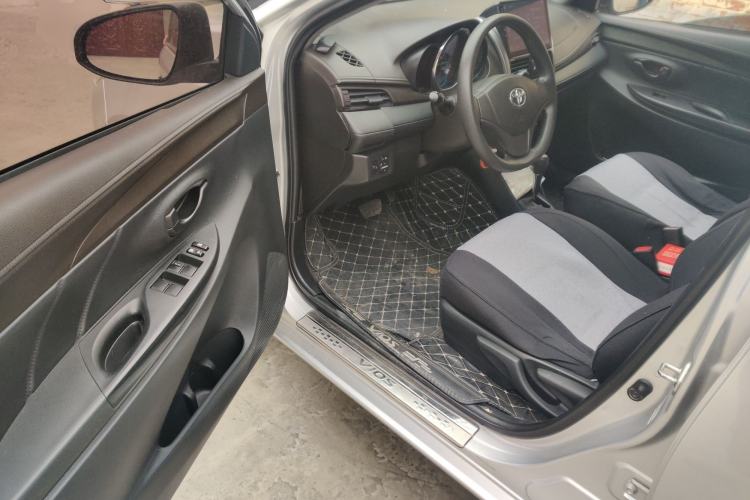 Used Toyota Vios 2014 1.3L Automatic Standard Edition Driver Seat