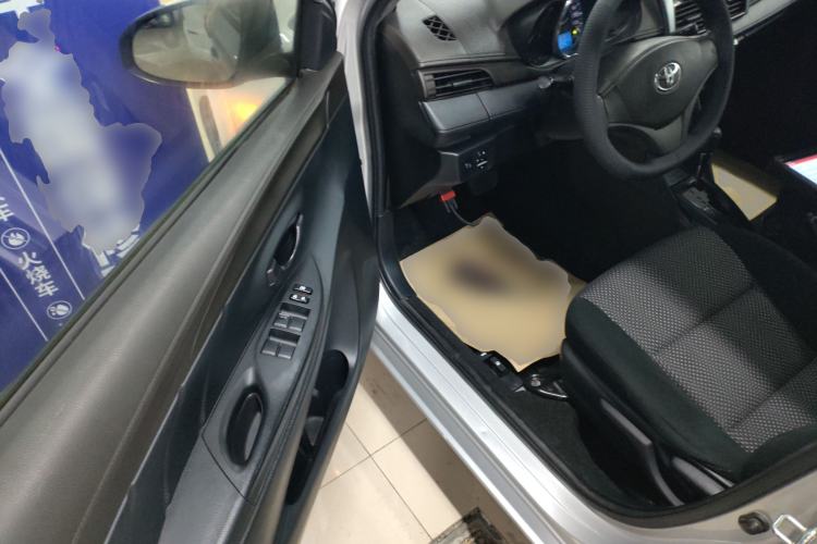 Used Toyota Vios 2014 1.3L Automatic Standard Edition Driver Seat