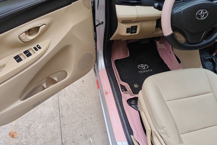 Used Toyota Vios 2014 1.3L Automatic Standard Edition Driver Seat