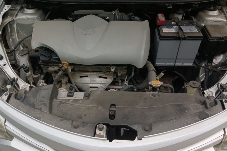 Used Toyota Vios 2014 1.3L Automatic Standard Edition Engine Bay