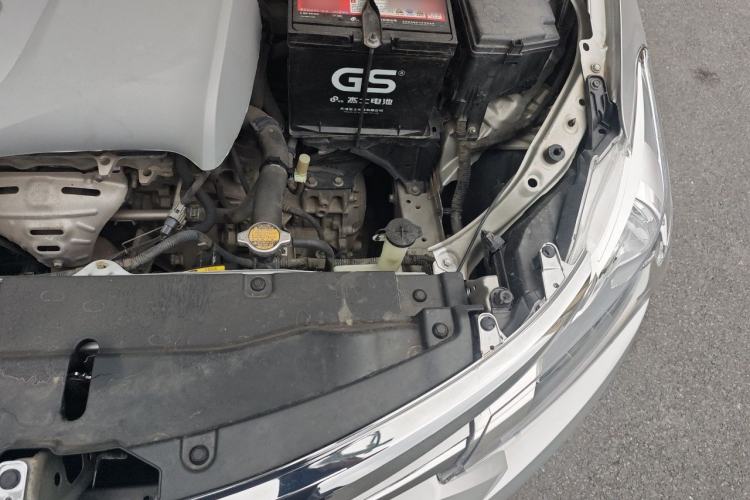Used Toyota Vios 2014 1.5L Automatic ZhiZhen Edition Engine Bay Left