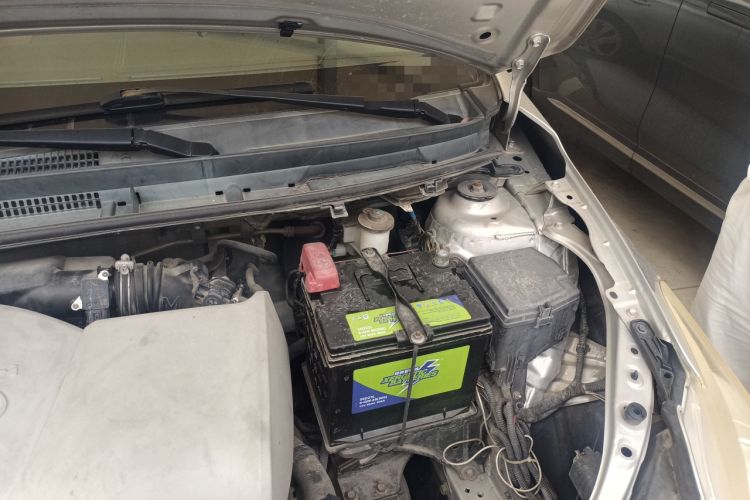 Used Toyota Vios 2014 1.5L Automatic ZhiZhen Edition Engine Bay Left