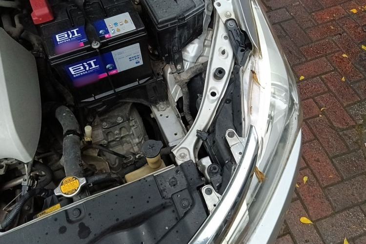 Used Toyota Vios 2014 1.5L Automatic ZhiZhen Edition Engine Bay Left