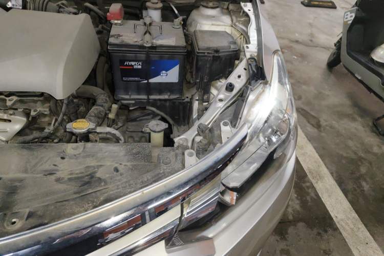 Used Toyota Vios 2014 1.5L Automatic ZhiZhen Edition Engine Bay Left