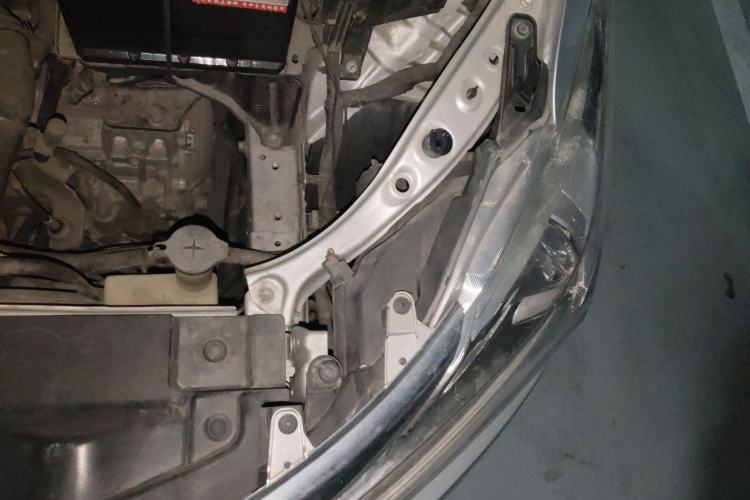 Used Toyota Vios 2014 1.5L Automatic ZhiZhen Edition Engine Bay Left