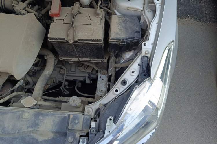Used Toyota Vios 2014 1.5L Manual ZhiZhen Edition Engine Bay Left