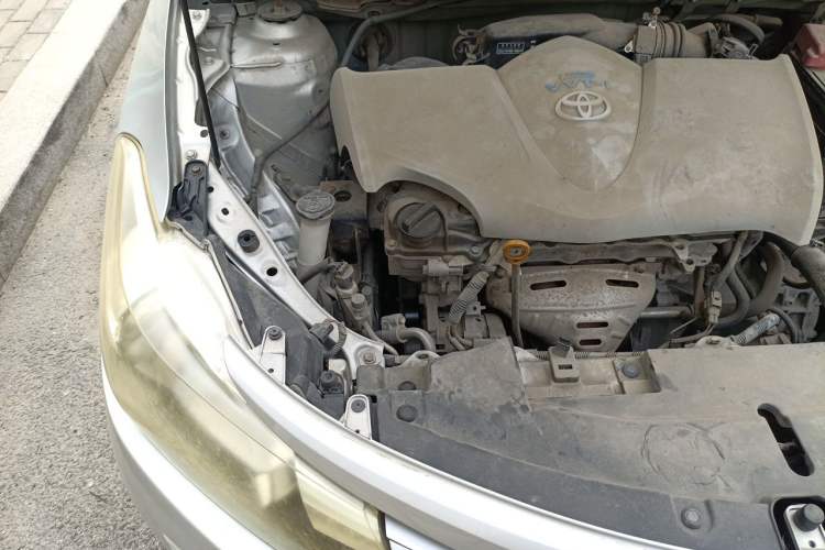 Used Toyota Vios 2014 1.3L Automatic Standard Edition Engine Bay Right