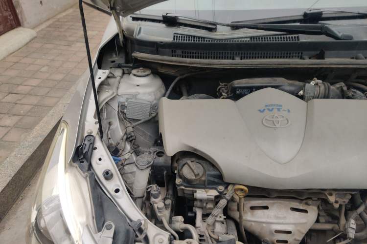 Used Toyota Vios 2014 1.3L Automatic Standard Edition Engine Bay Right