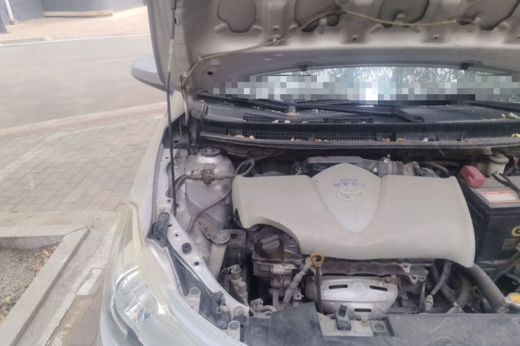 Used Toyota Vios 2014 1.3L Manual Value Edition Engine Bay Right