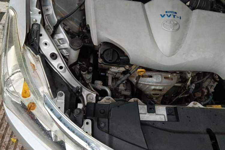 Used Toyota Vios 2014 1.5L Automatic ZhiZhen Edition Engine Bay Right