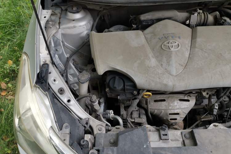 Used Toyota Vios 2014 1.5L Manual ZhiZhen Edition Engine Bay Right