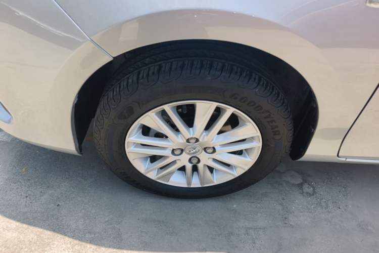 Used Toyota Vios 2014 1.3L Automatic ZhiShang Edition Exterior 4