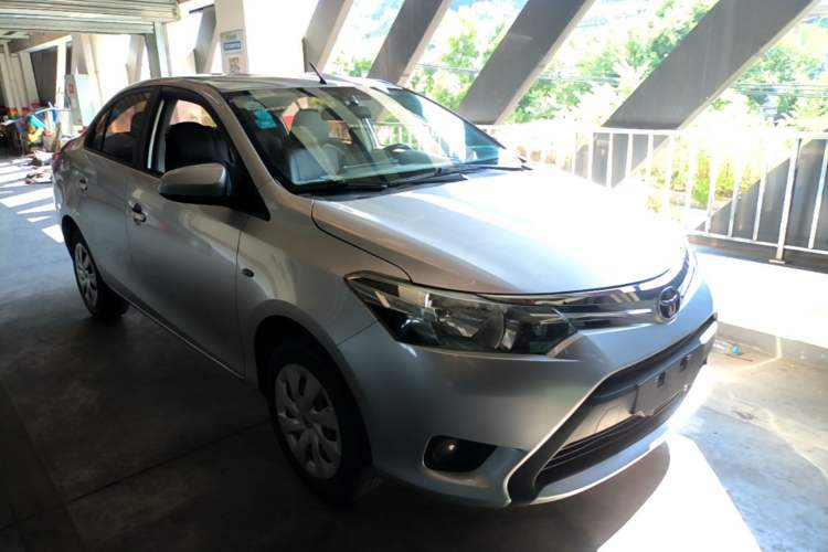 Used Toyota Vios 2014 1.5L Manual ZhiZhen Edition Front Right 45 Deg