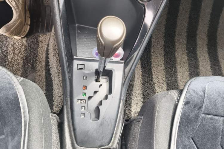 Used Toyota Vios 2014 1.3L Automatic Standard Edition Gear Lever