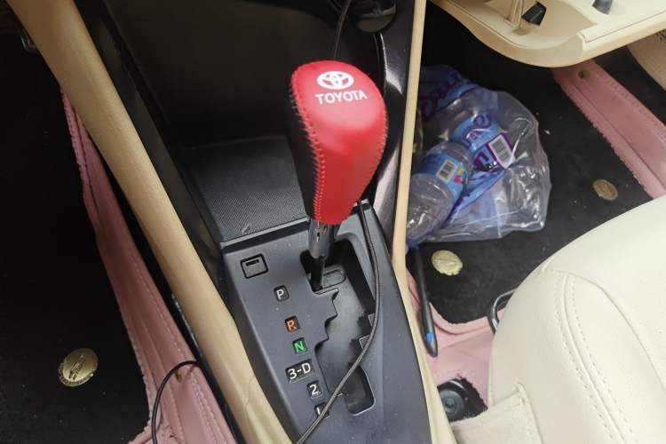 Used Toyota Vios 2014 1.3L Automatic Standard Edition Gear Lever