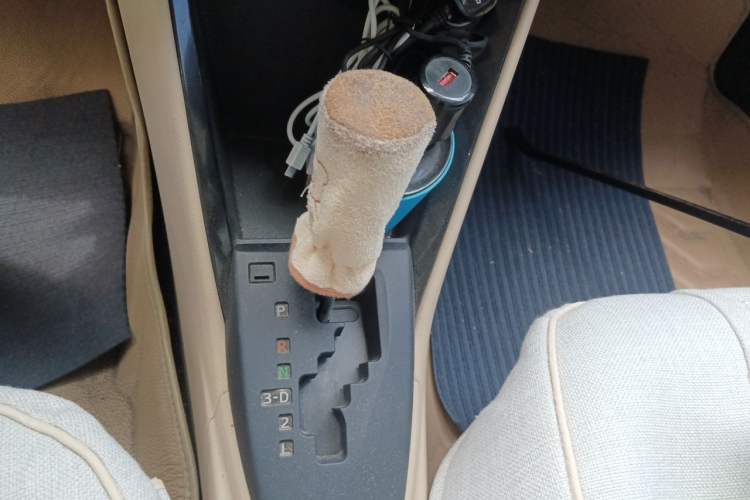Used Toyota Vios 2014 1.3L Automatic Standard Edition Gear Lever