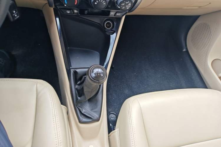 Used Toyota Vios 2014 1.5L Manual ZhiZhen Edition Gear Lever