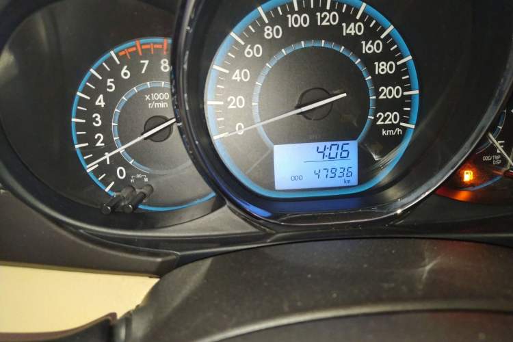 Used Toyota Vios 2014 1.5L Manual ZhiZhen Edition Odometer Close Up