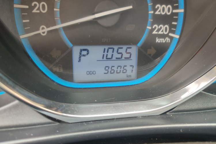 Used Toyota Vios 2014 1.3L Automatic Standard Edition Odometer Close Up