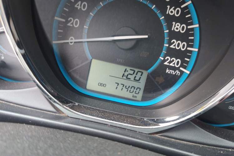 Used Toyota Vios 2014 1.3L Manual Xiang Edition Odometer Close Up