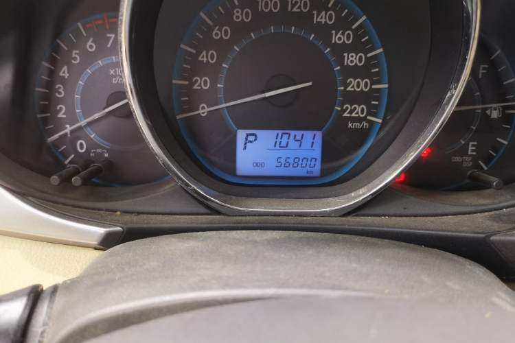 Used Toyota Vios 2014 1.5L Automatic ZhiShang Edition Odometer Close Up