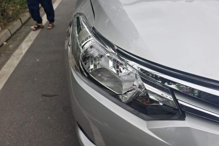 Used Toyota Vios 2014 1.5L Automatic ZhiZhen Edition Right Front Headlight