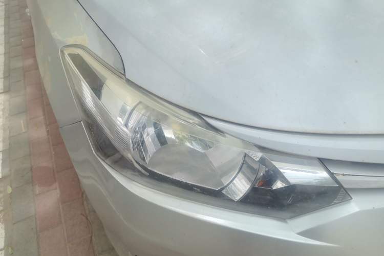Used Toyota Vios 2014 1.3L Manual Value Edition Right Front Headlight
