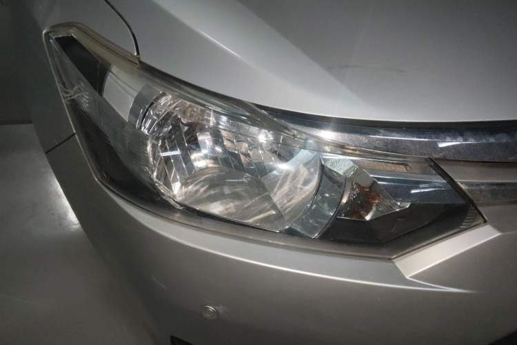 Used Toyota Vios 2014 1.5L Automatic ZhiZhen Edition Right Front Headlight