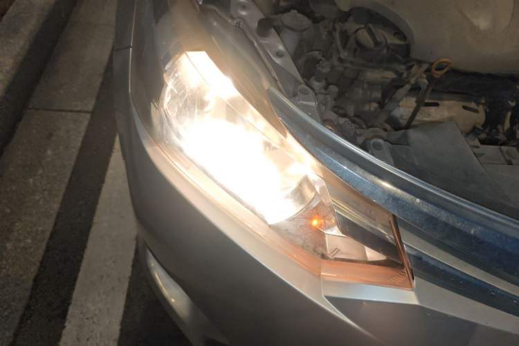 Used Toyota Vios 2014 1.5L Automatic ZhiZhen Edition Right Front Headlight