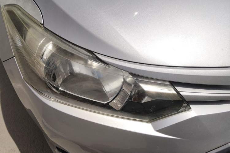Used Toyota Vios 2014 1.3L Automatic Standard Edition Right Front Headlight