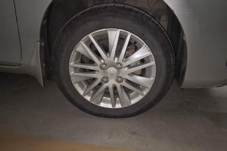 Used Toyota Vios 2014 1.5L Manual Smart Edition Right Front Wheel Hub