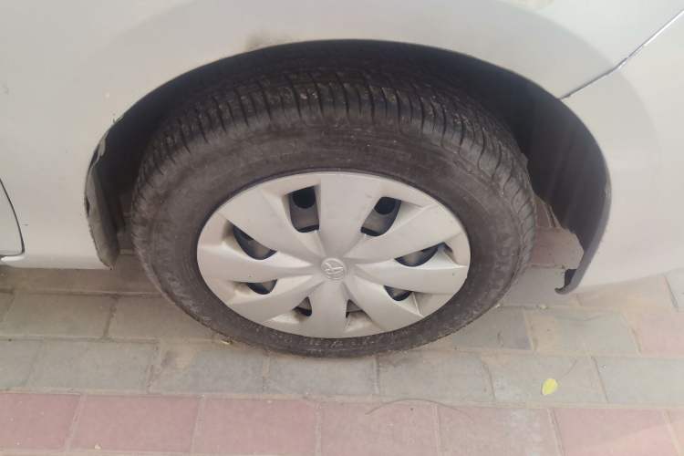 Used Toyota Vios 2014 1.3L Manual Value Edition Right Front Wheel Hub