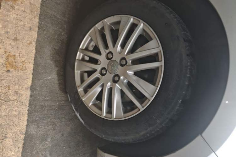 Used Toyota Vios 2014 1.5L Automatic ZhiZhen Edition Right Front Wheel Hub