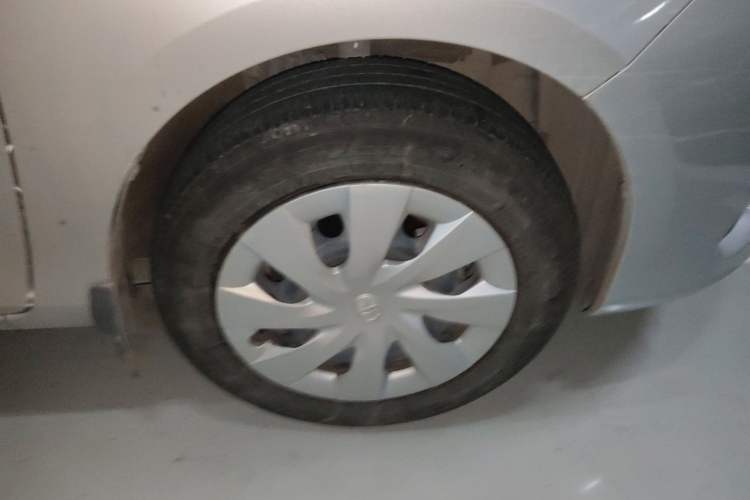 Used Toyota Vios 2014 1.5L Automatic ZhiZhen Edition Right Front Wheel Hub