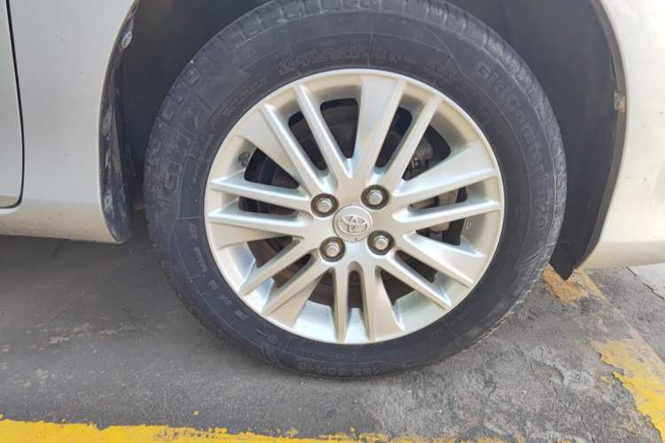 Used Toyota Vios 2014 1.5L Manual ZhiShang Edition Right Front Wheel Hub