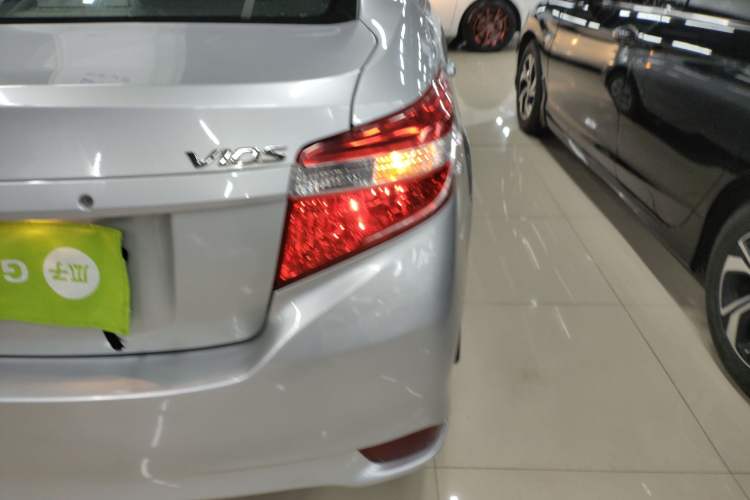 Used Toyota Vios 2014 1.3L Automatic Standard Edition Right Rear Taillight
