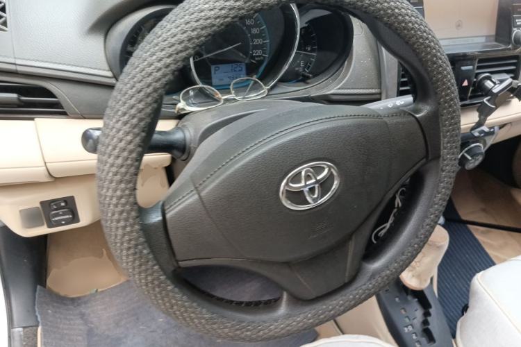 Used Toyota Vios 2014 1.3L Automatic Standard Edition Steering Wheel