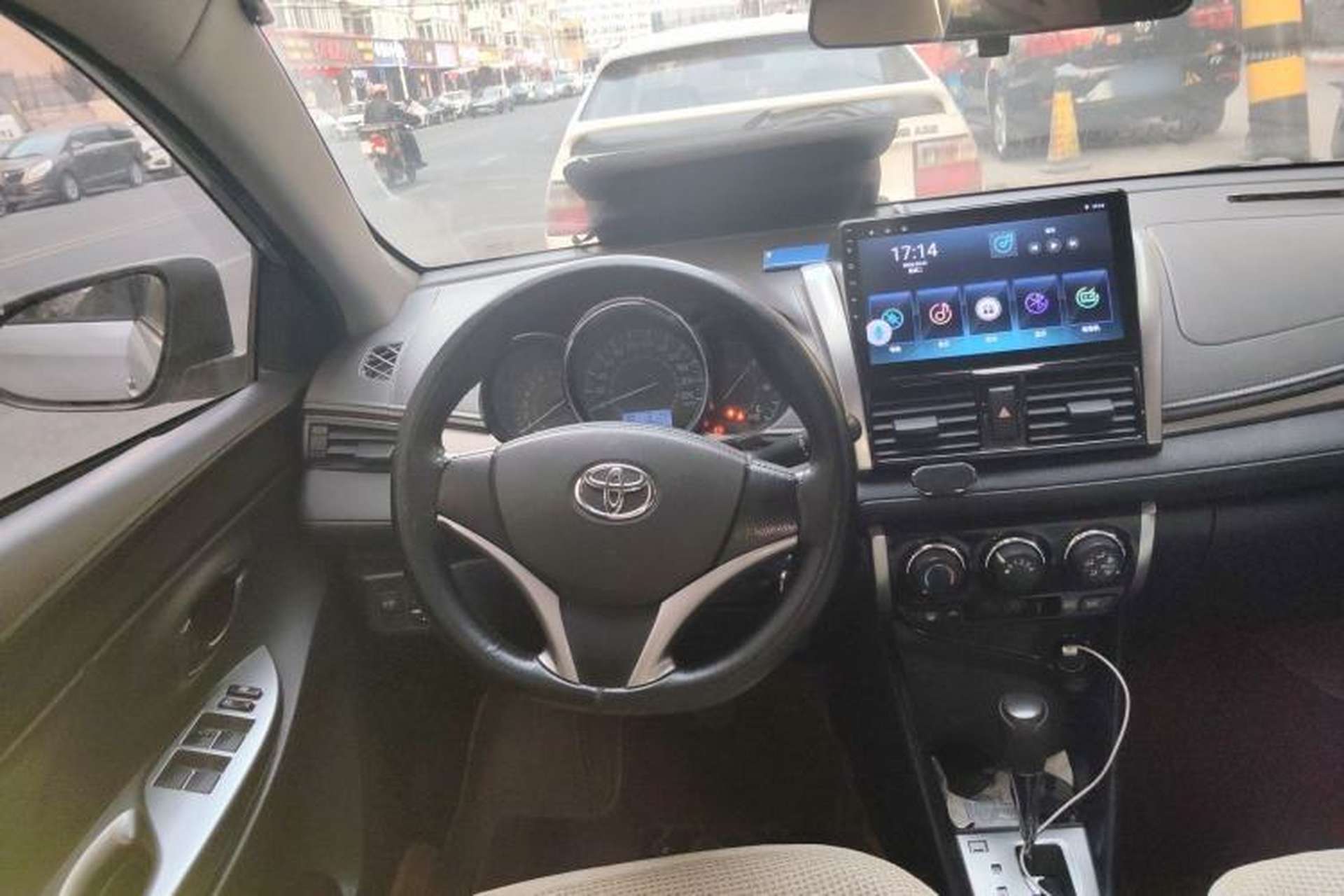 Used Toyota Vios 2014 1.3L Automatic ZhiShang Edition Steering Wheel