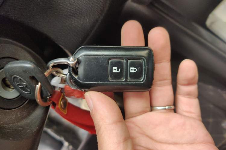 Used Toyota Vios 2014 1.3L Automatic Standard Edition Vehicle Key